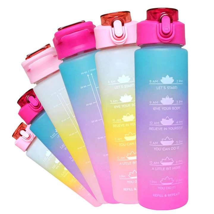 Wholesale 32OZ Large Capacity portable custom Motivational Bpa Free Sports Water Bottles with handle and straw