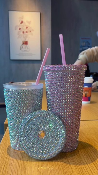Wholesale 450ML/650ML double wall coffee mug plastic Studded Bling Tumbler with straw and lid Affordable Factory Pricing Supply