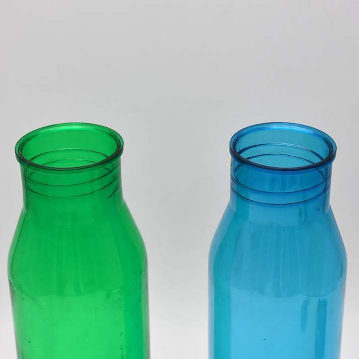 Wholesale price 700ml food grade custom logo and logo plastic clear fitness sports water bottle with handle lid Low-Cost Manufacturing Hub