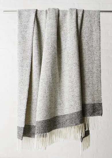 Cozy Soft Pure Merino Wool Blanket for Hotel Bedroom