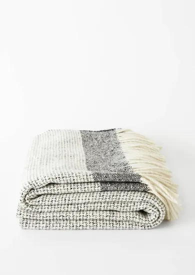 Cozy Soft Pure Merino Wool Blanket for Hotel Bedroom