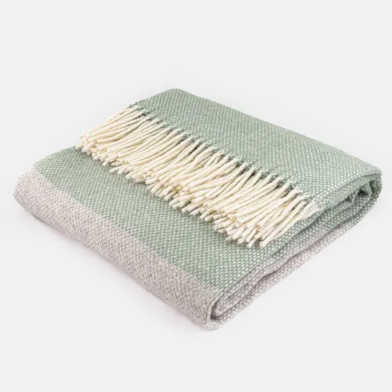 New Style Striped Warm Wool Blanket for Hotel