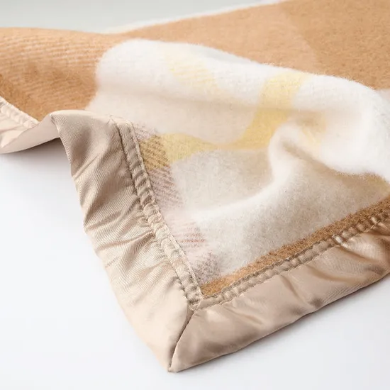 New Warm Light Luxury Wool Blanket for Hotels