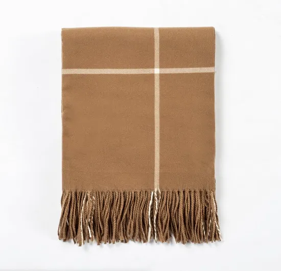 Pure Wool Plaid Blanket Featuring Trendy Tassels for Cozy Sofas