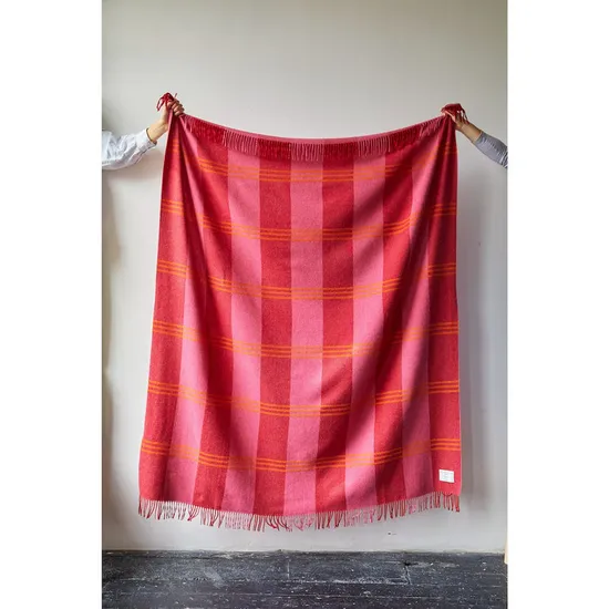 Red Thick Fashionable Woven Wool Blanke for Hotel