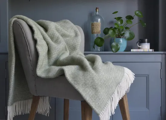 Super Soft Wool Blankets to Keep You Warm Throughout Winter