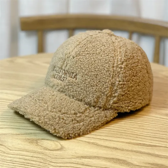 Best Selling Autumn and Winter Solid Color Lamb Wool Warm Baseball Cap Customize Logo Peaked Cap