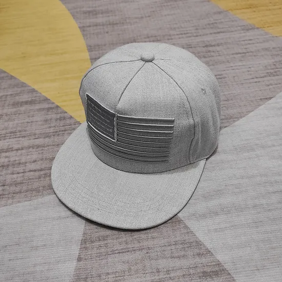 Custom 6 Panel Embroidery Yellow Logo Snapback Hat