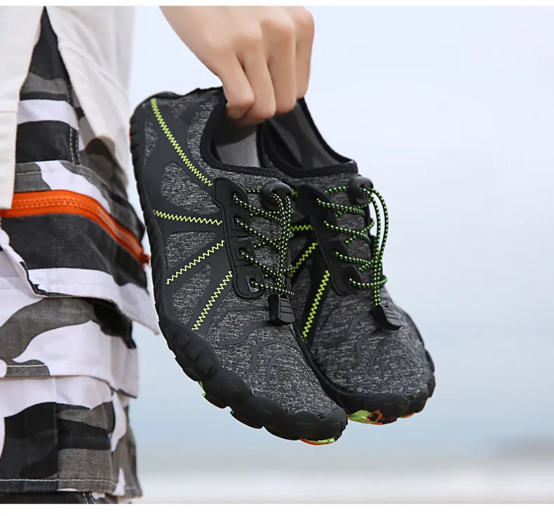 2023 Men′s Beach Diving Couple Shoes Outdoor Mountaineering