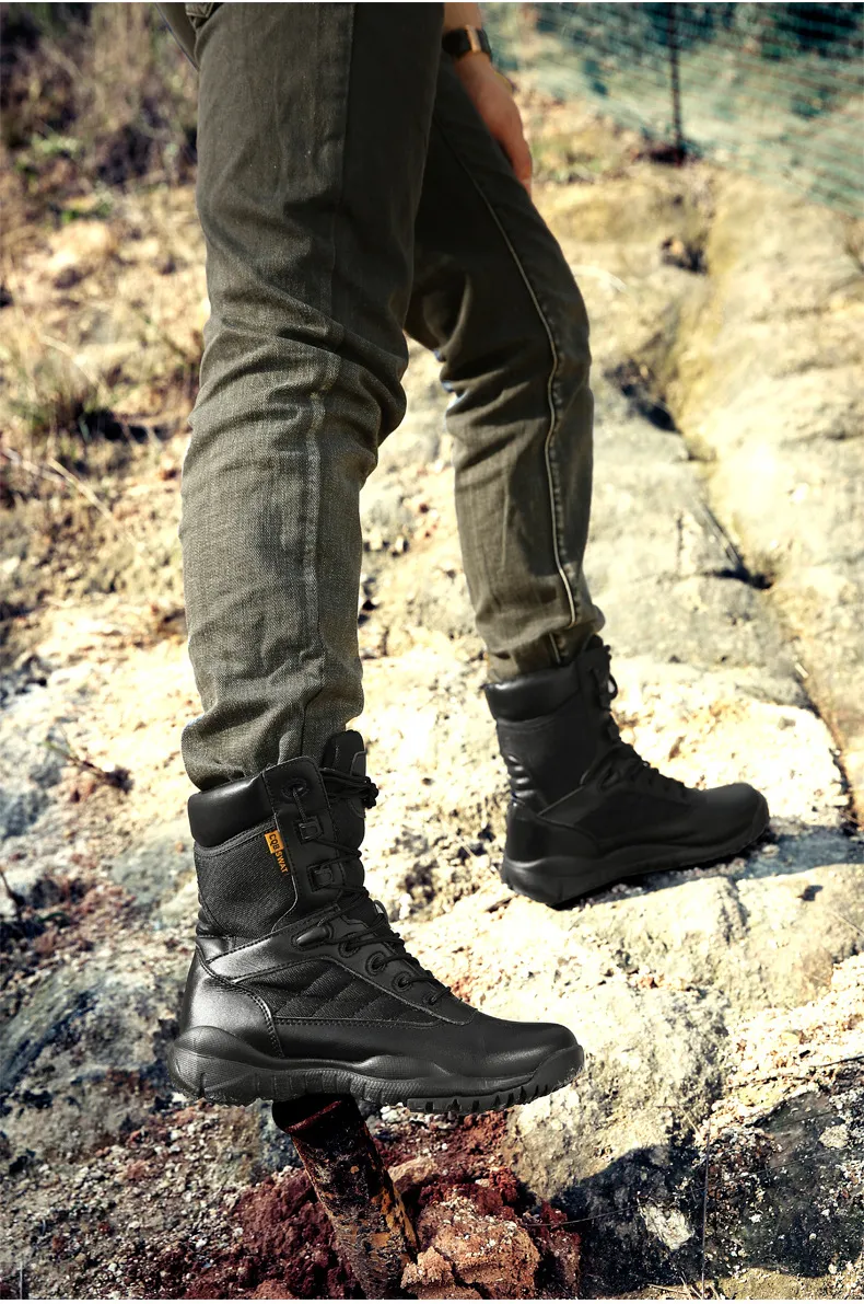 Tactical Boots Ultralight Combat Flying Boots Outdoor Men Shoes