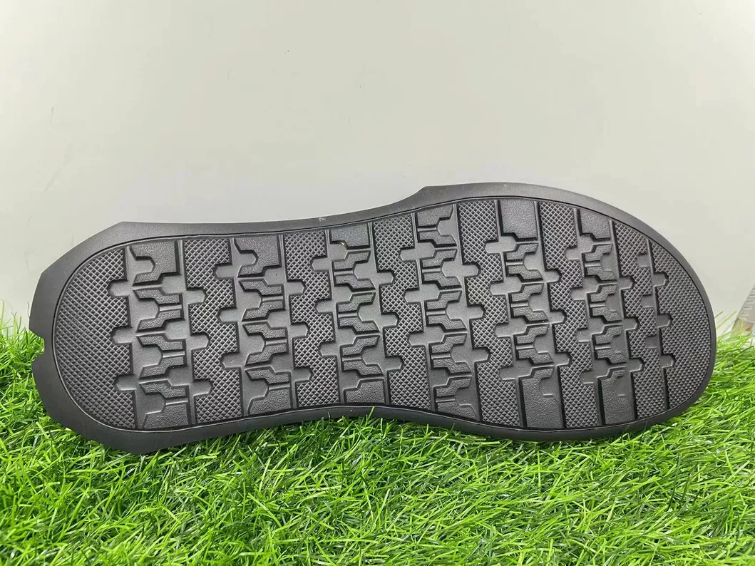 PU Men′s Slipper Sole Outdoor Sandal Soles New Design Soles