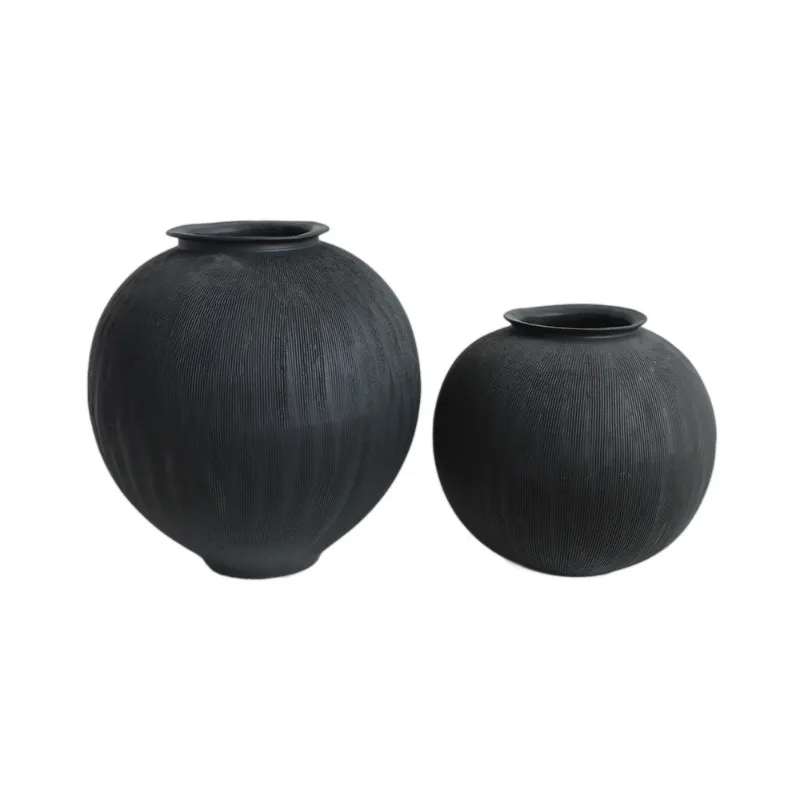 Japanese Wabi-Sabi Italian Minimalist Drawing Black Clay Pot Medieval Vase Flower Ware Decoration Dry Flower Flower Ware Homesay