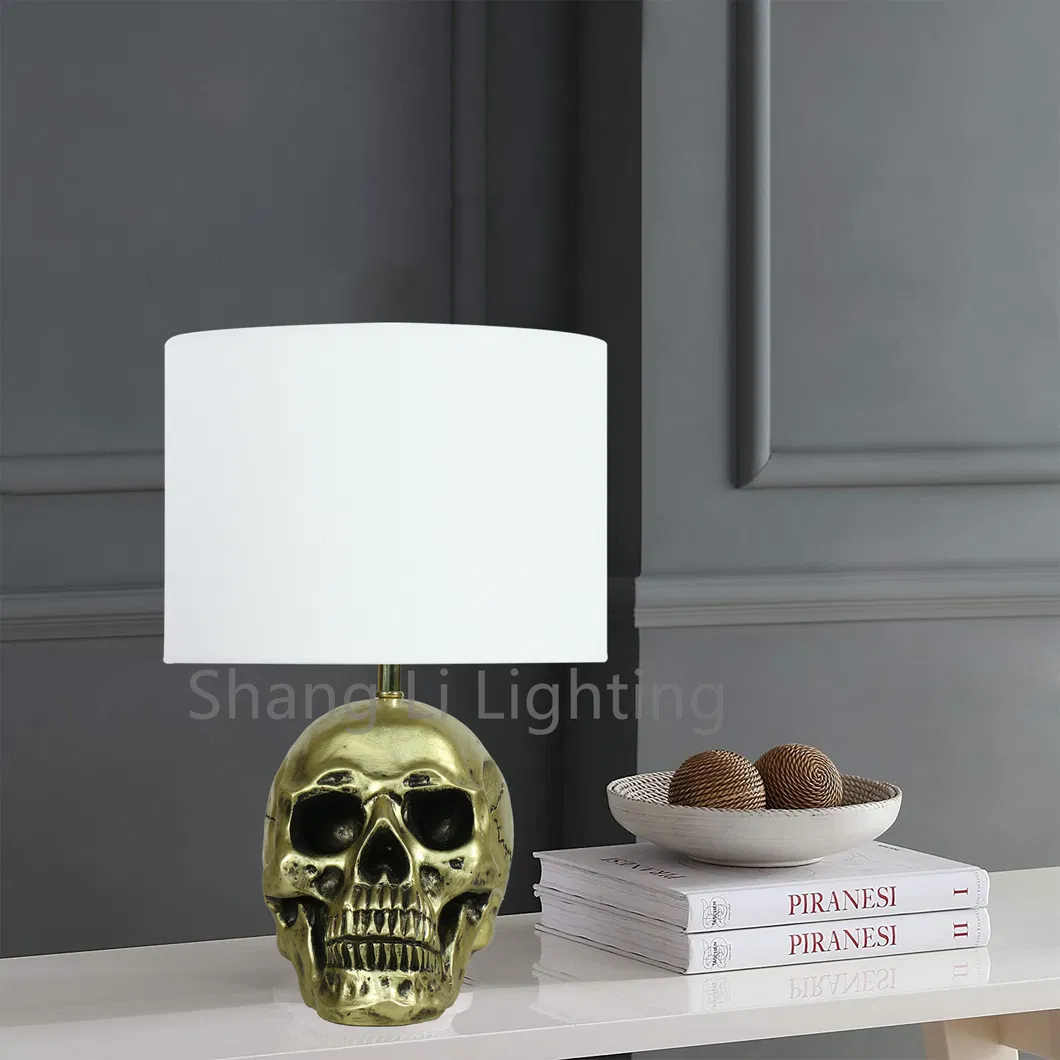 American Table Lamp Halloween Decoration Ball Plastic Hollow Charm Skull Table Lamp Christmas Table Lamp Crown Skull Table Lamp Crown King Table Lamp