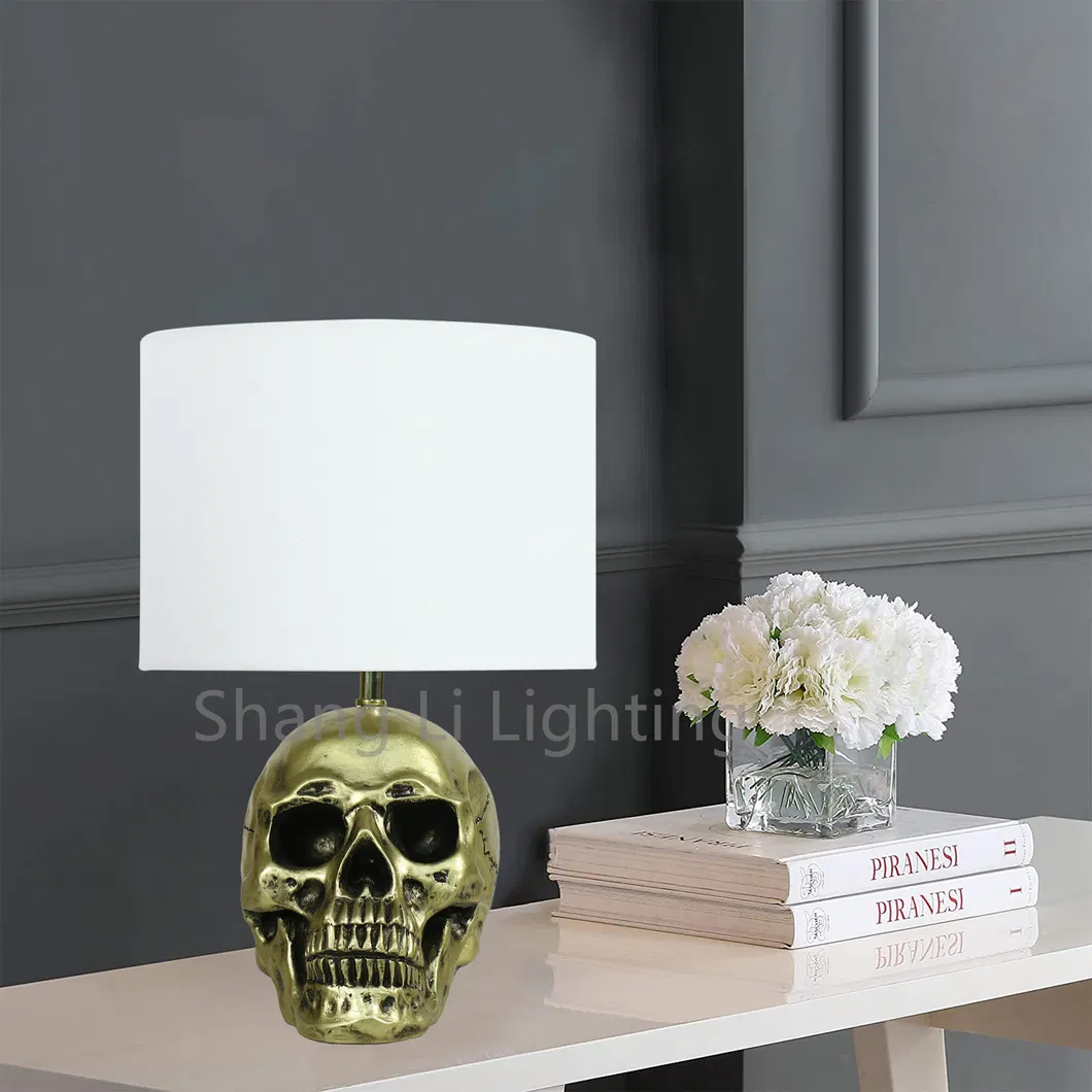 American Table Lamp Halloween Decoration Ball Plastic Hollow Charm Skull Table Lamp Christmas Table Lamp Crown Skull Table Lamp Crown King Table Lamp