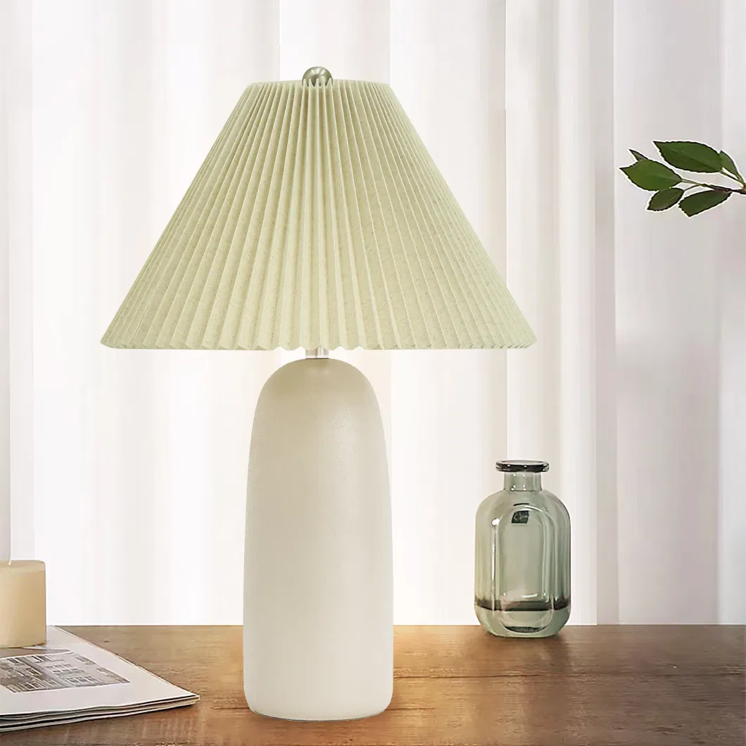 Nordic Modern Simple Retro Cream Ceramic Pleated Table Lamp Bedroom Bedside Living Room Warm and Romantic Atmosphere Lamp