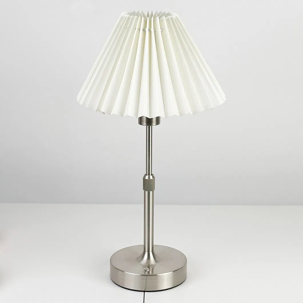 Modern Luxury Table Lamp for Bedroom Creative Fabric Metal Table Lamp