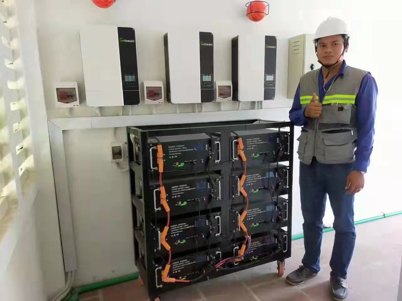 100KWH 215KWH 500KWH Hybrid Lithium battery energy storage system Peak Shaving Solar Power Energy Storage