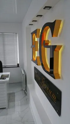 Custom LED Company Logo Sign 3D Metal/Acrylic Back Lit Channel Letter Signs