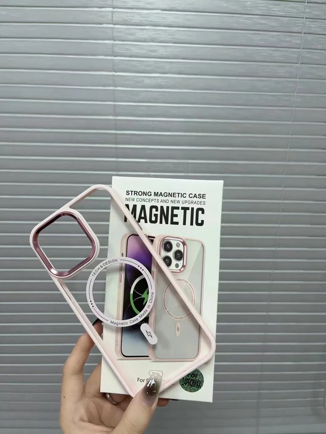 New Arriving for iPhone 16 Phone Case with Metal Lens Magsafe Box Package