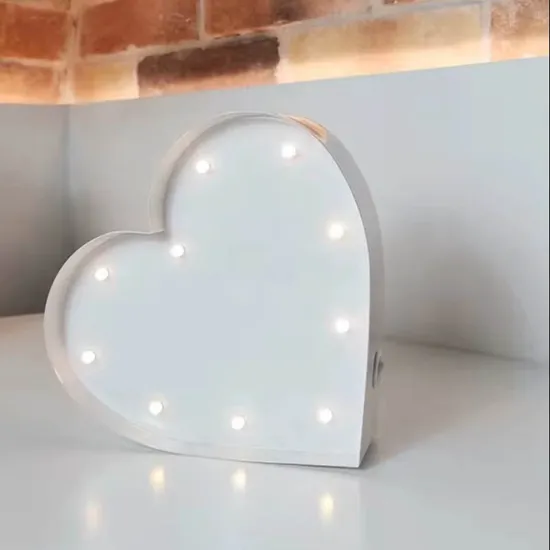 Hot Sale Battery Lighted up Iron Colorful Mini Heart Table Light for Kid Bedroom