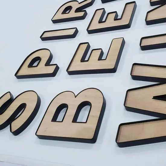 Unique Painted Aluminum Cover with Wooden Face Channel Letter for Shopfront