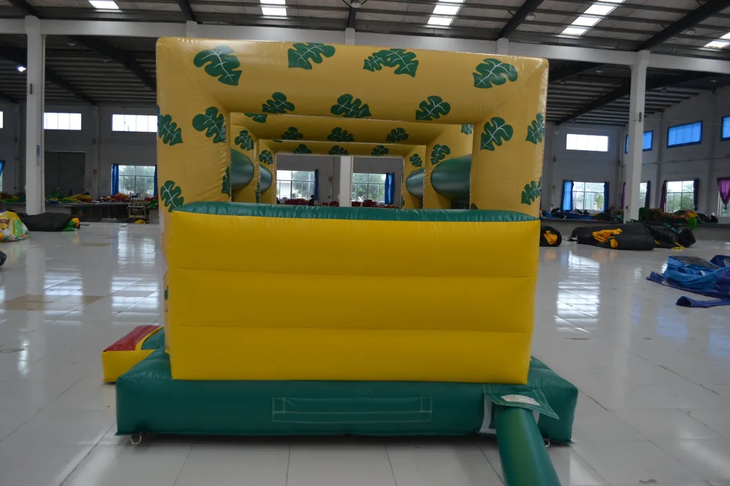 Tiger Inflatable Moonwalk with Inflatable Ball Pool (AQ401)