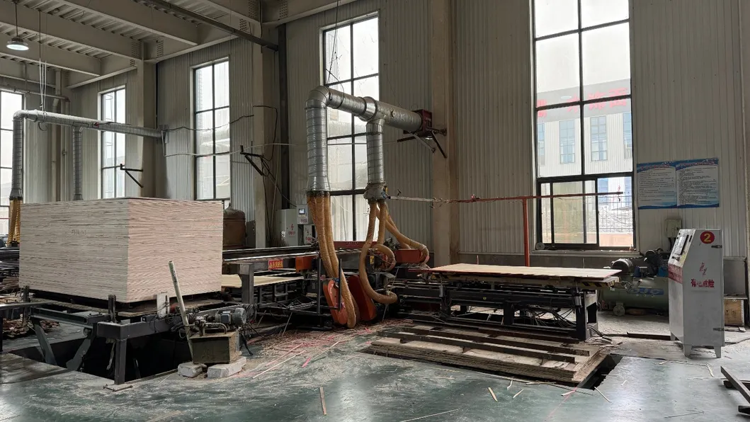 Edge Trimming Saw for Plywood Production Line