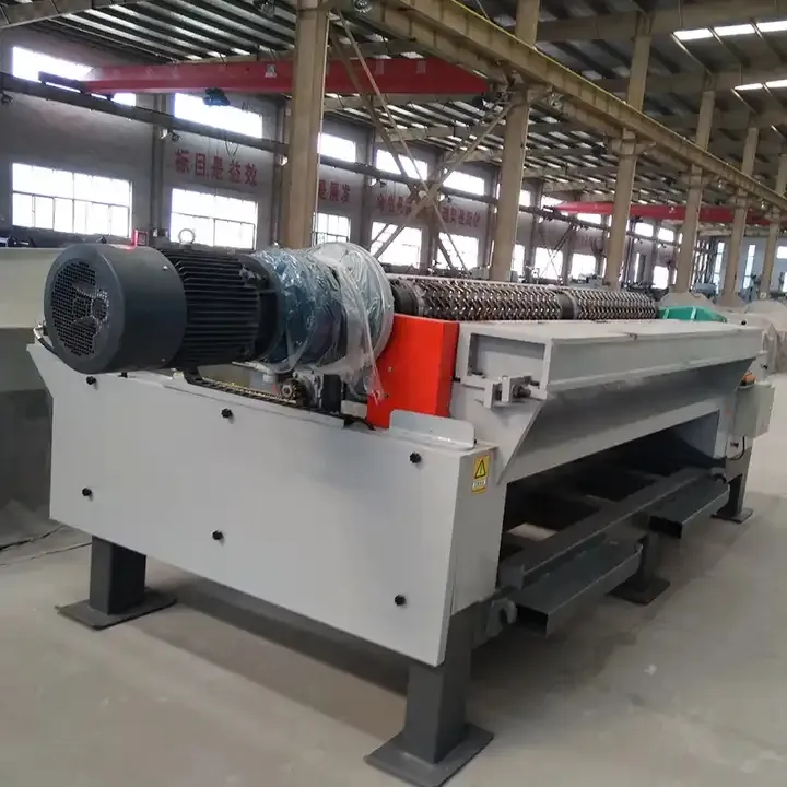 Low Noise Debarking Rounding Machine / Wood Debarker / Wood Log Peeling Machine