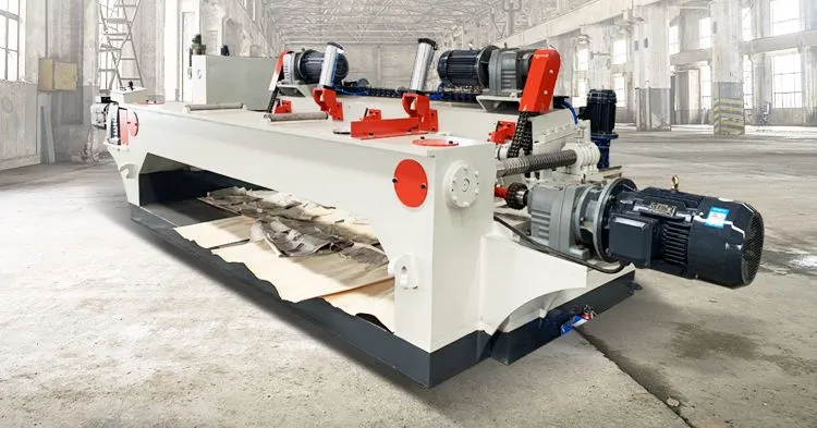 2600mm Spindleless Veneer Peeling Machine for Plywood Making