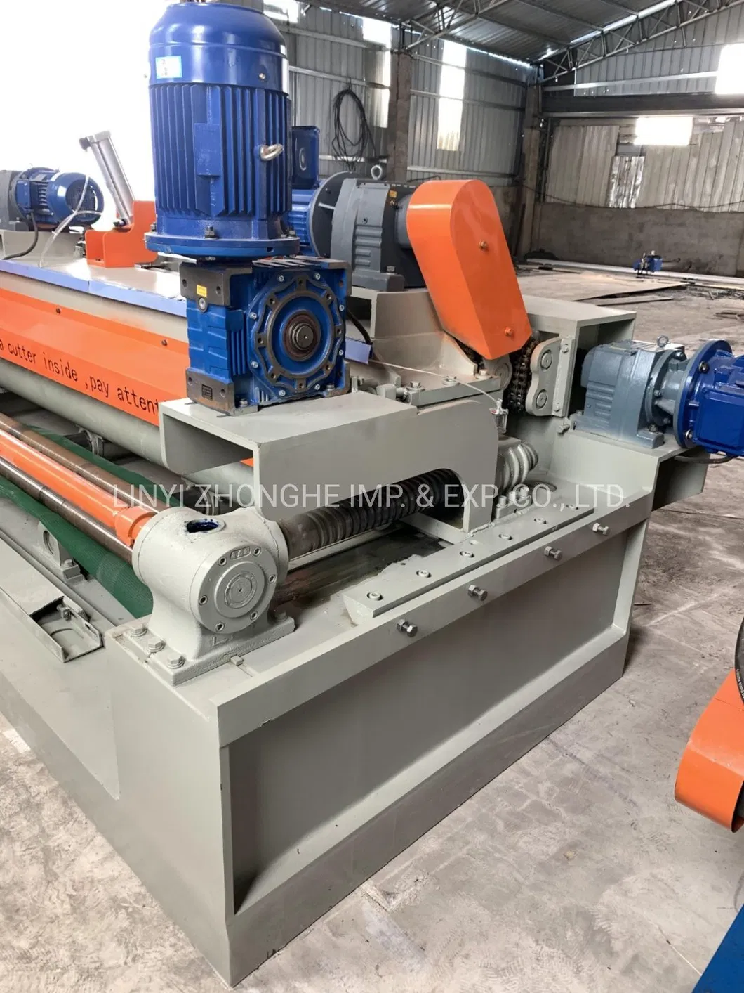 Spindleless Veneer Peeling Machine 8FT Veneer Peeling Machine