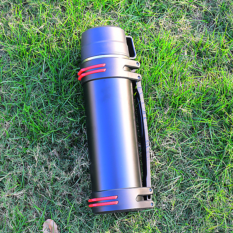 2000ml/2L Stainless Steel Travel  Portable Large Capacity Outdoor Camping SUS304 Sports water bottle