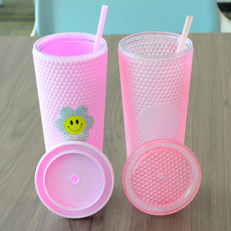 2023 New Arrival 24oz Wholesale bpa free plastic double walled bling Acrylic studded tumbler With custom logo and color for gift