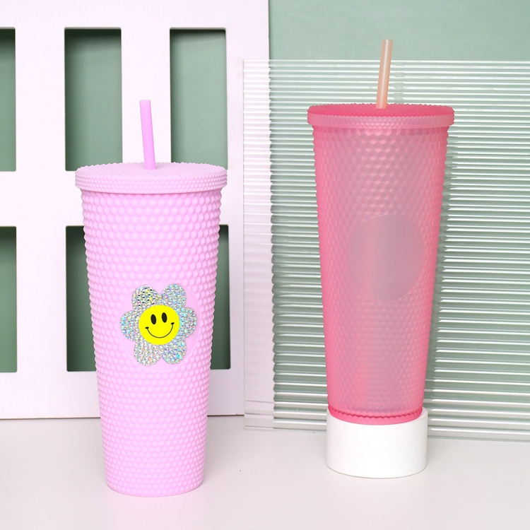 2023 New Arrival 24oz Wholesale bpa free plastic double walled bling Acrylic studded tumbler With custom logo and color for gift