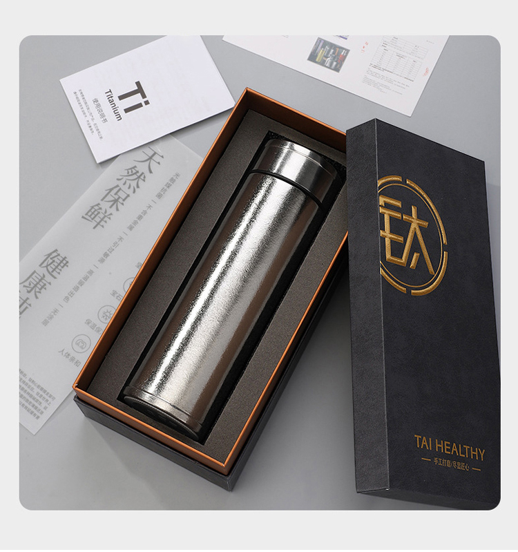 450ml Titanium Insulated Water Bottle Infuser Direct Drinking Temperature Display Business Vacuum Flask Gift Thermos Bottle