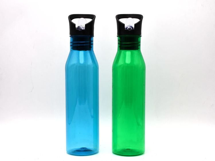 Best Sell 700ml Tritan Eco-friendly Bpa Free leakproof travel Plastic gym sport water Bottle with portable handle