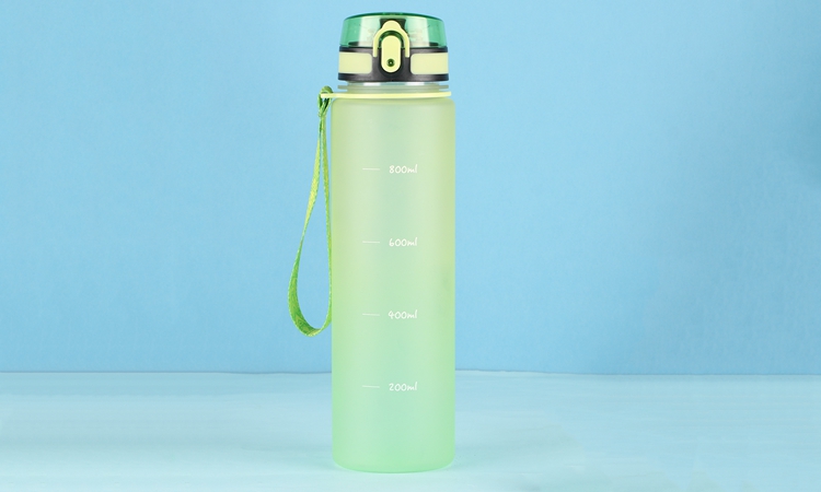 Hot sale bpa free 1Liter dust cover sport gym water bottle With Bounce lid and portable rope for school kids