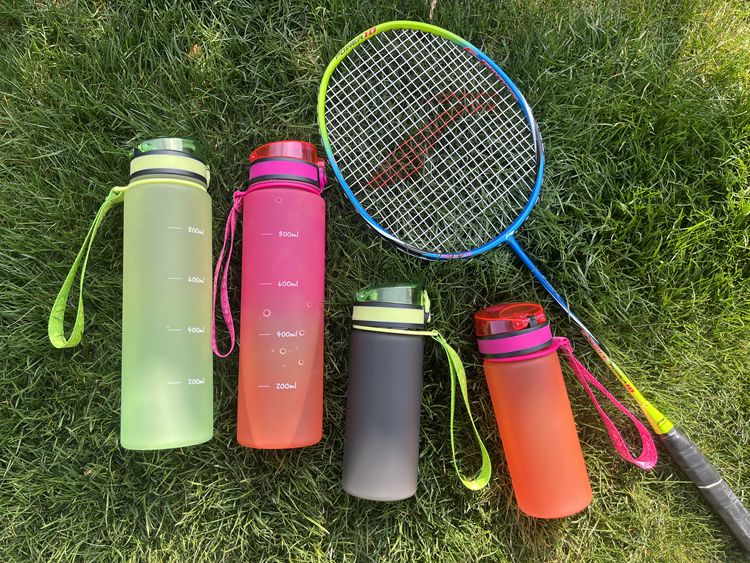 Ready to ship outdoor activities big capacity cheap drinkware 1000ml/32oz plastic Motivation water bottle with time marker