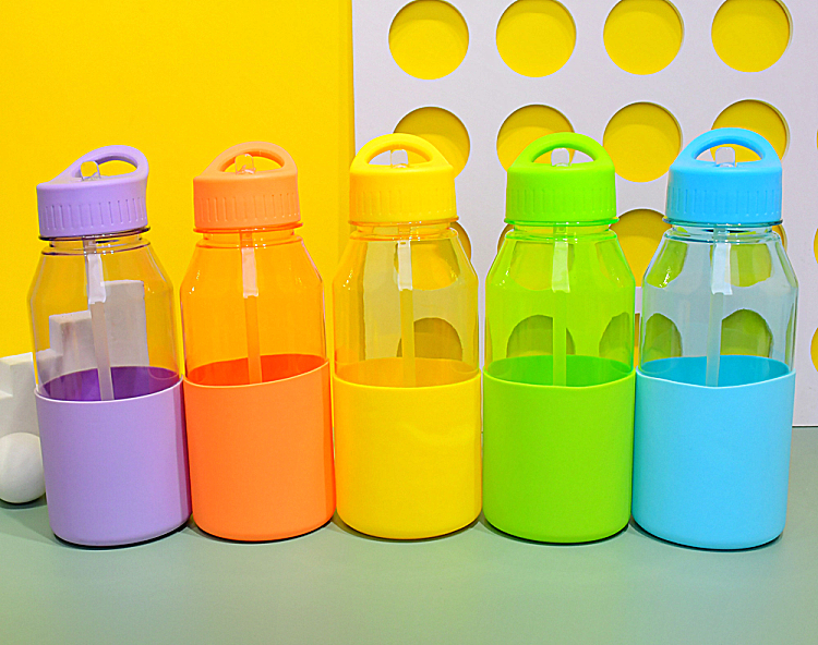 Source Factory wholesale bpa free OEM 1L multicolor clear cute customized plastic water bottles for with straw lid