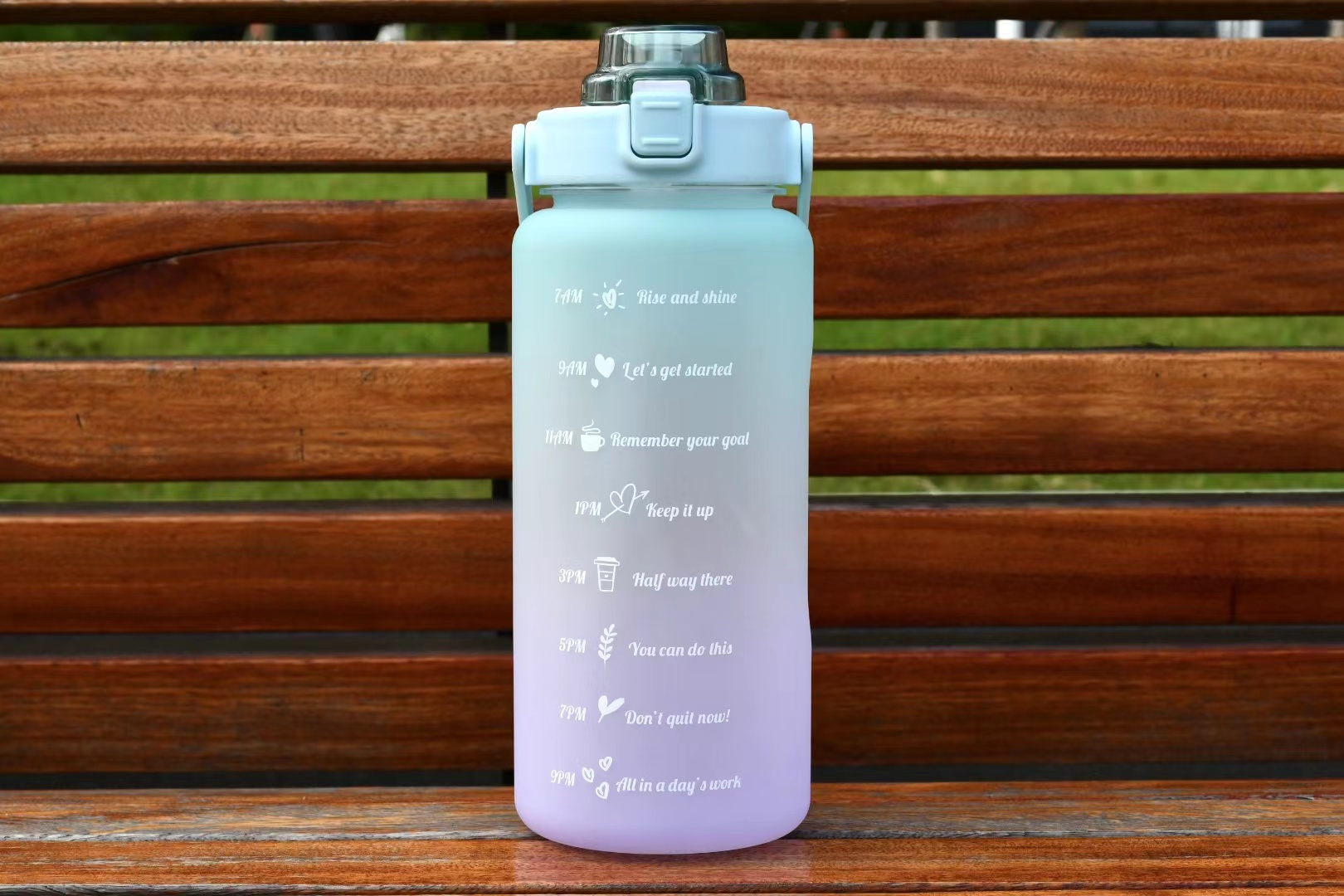 Wholesale Customized Bpa Free Plastic Eco Friendly Gym Water Bottle 2 Liter Sport Water Bottle