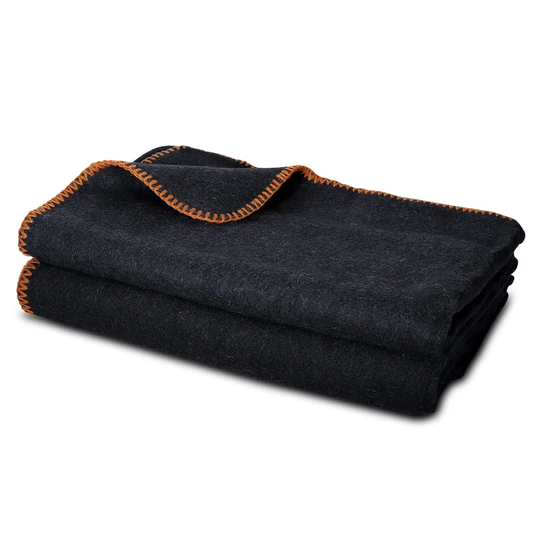 50% Wool 50% Polyester Thick and Warm Outdoor Wool Blanket