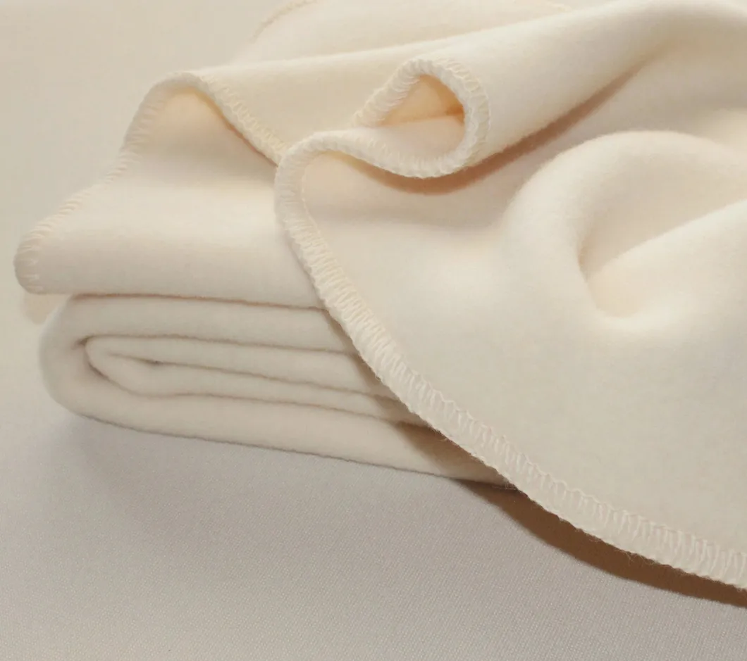 High Quality Soft Comfortable White Wool Blanket for Bedroom