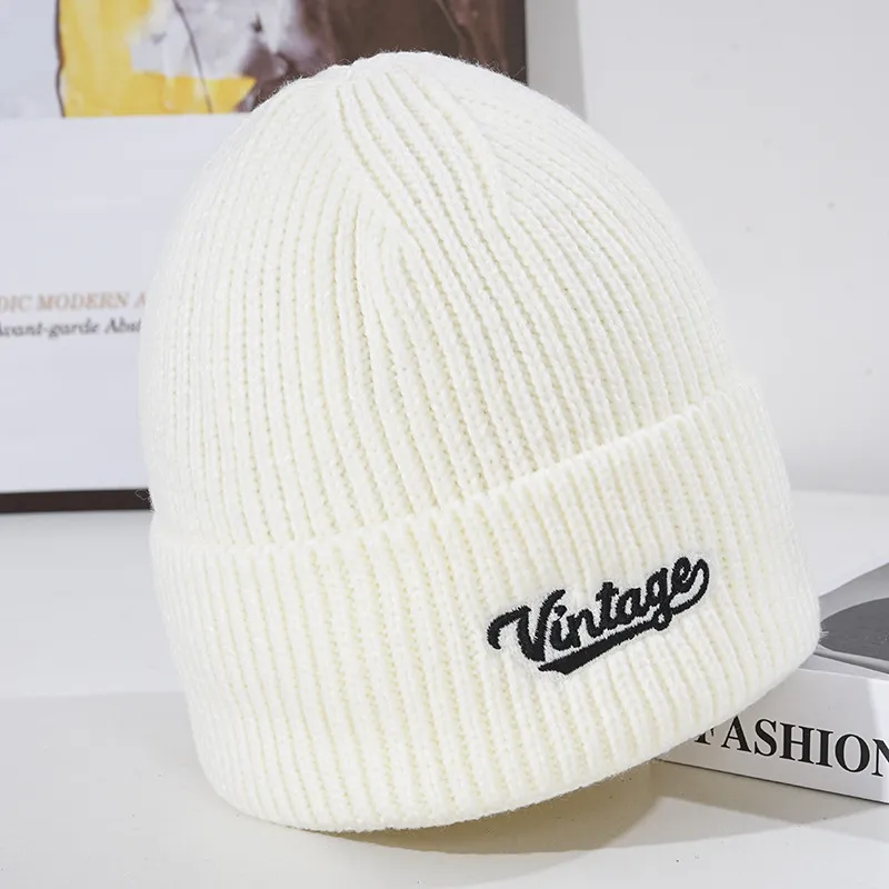 Wholesale Solid Color High Quality Custom Black Embroidery Logo White Beanie