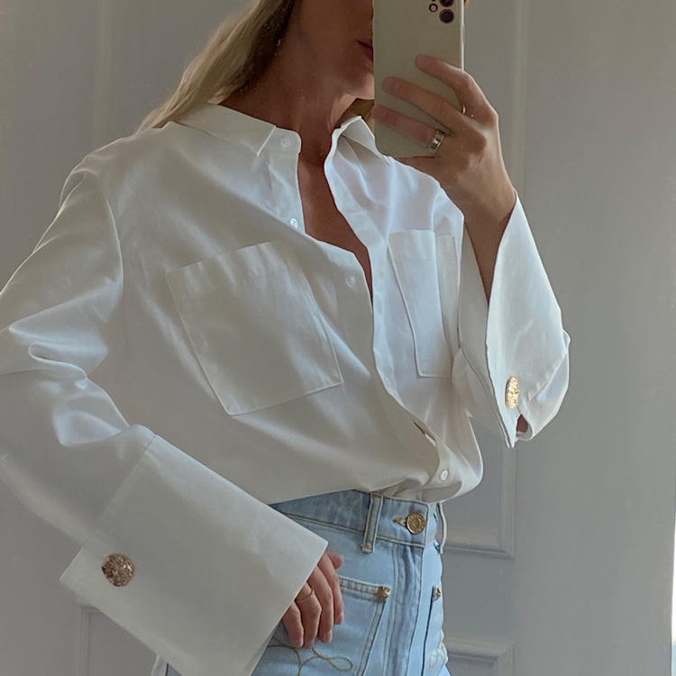 New 2023 spring long-sleeved double-pocket shirt fashion design sense niche white shirt top Export-Oriented Factory Custom Solutions
