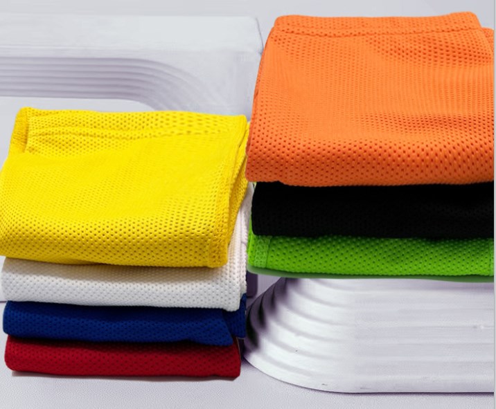 Professional Football Mesh Fabric breathable brace support sleeve With Pocket Protect Shin Quality Manufacturing Processing