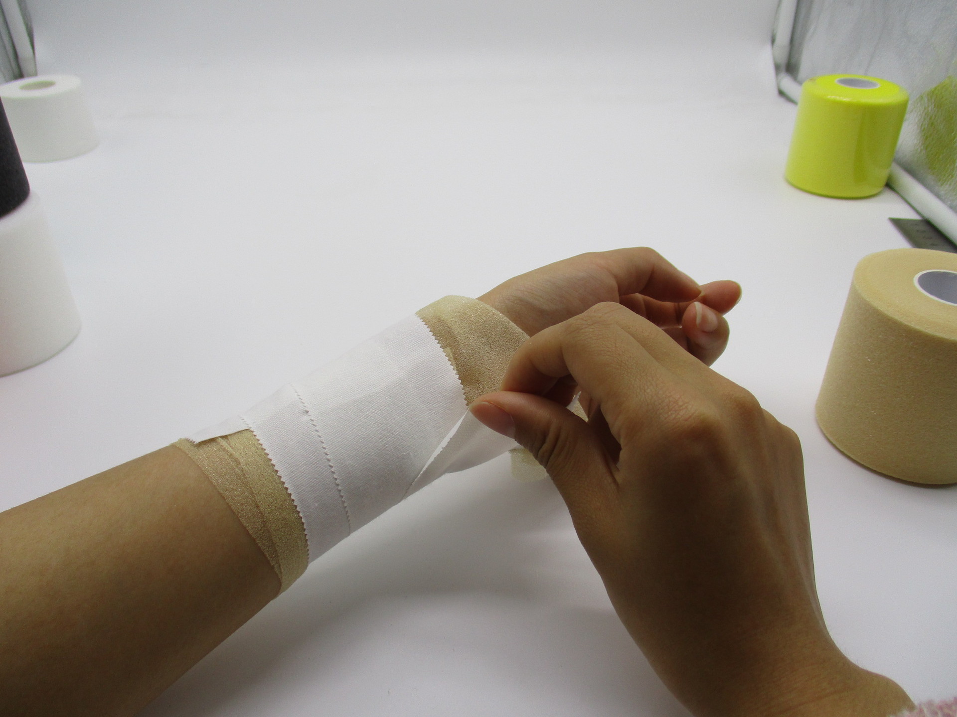 Sports Skin membrane Badminton Shock Absorber Mask Soft Ankle Bubble Mask Base Sports under wrap bandage Customized Manufacturing Solutions