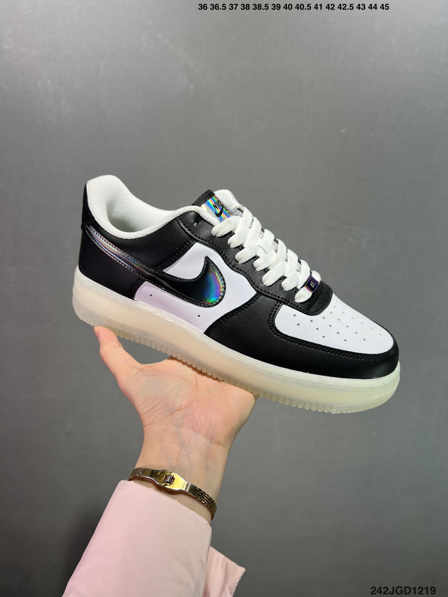 NIKE AIR FORCE 1